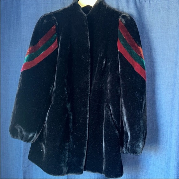 Vintage Coat - Picture 3 of 9